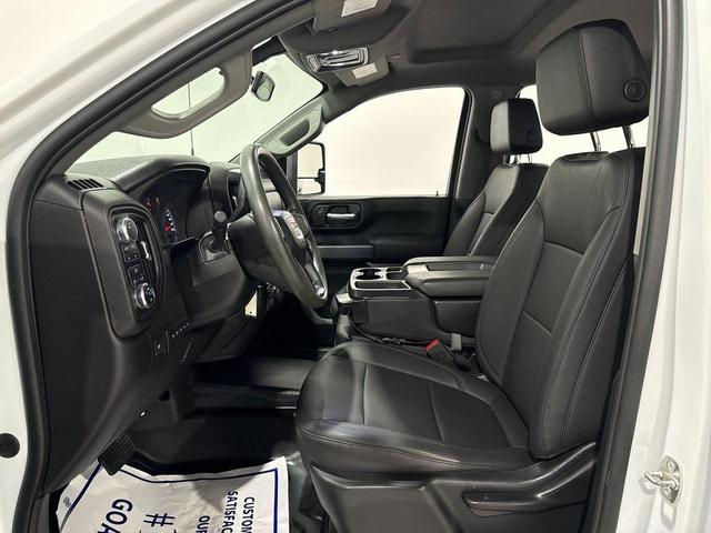 Photo of 2022 Summit White GMC Sierra 2500