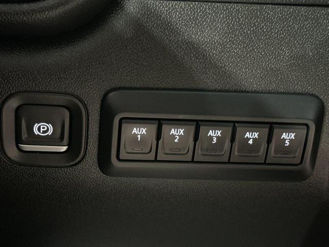 Photo of 2022 Summit White GMC Sierra 2500