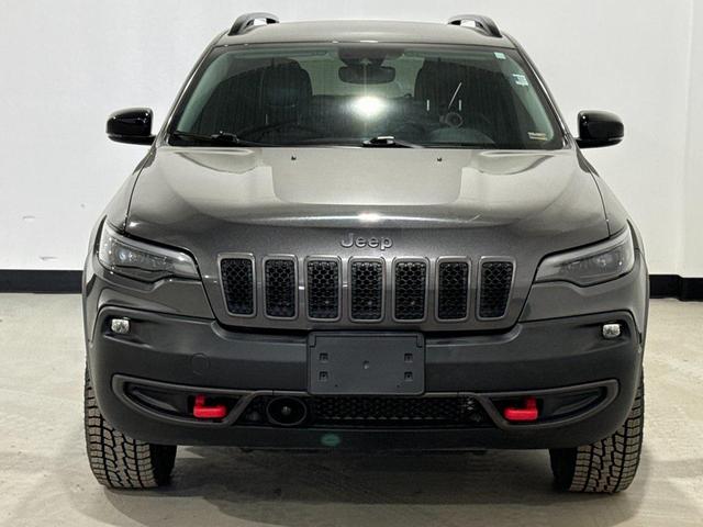 Photo of 2022 Granite Crystal Metallic Clearcoat Jeep Cherokee