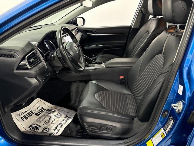 Photo of 2020 Blue Streak Metallic Toyota Camry