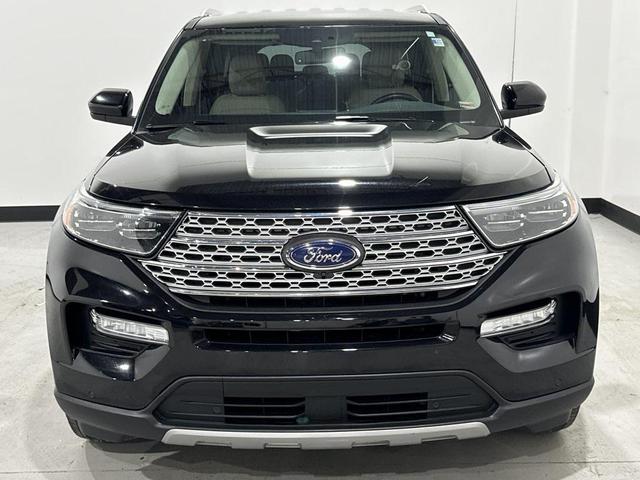 Photo of 2023 Black Metallic Ford Explorer