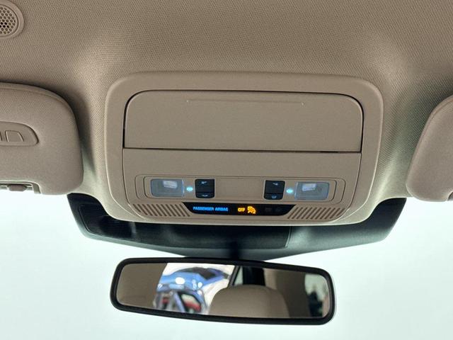 Photo of 2023 Black Metallic Ford Explorer