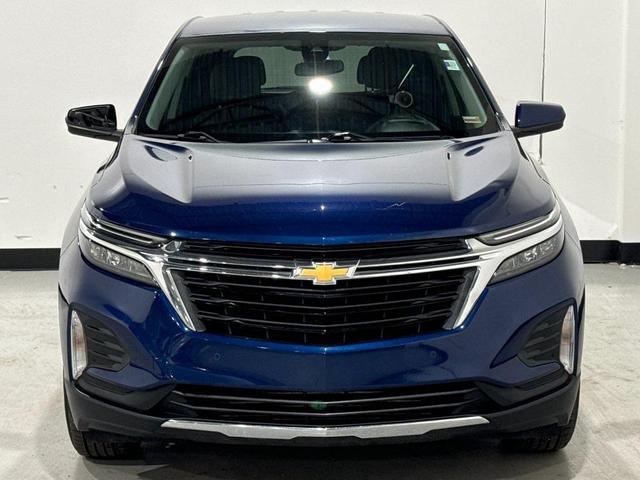 Photo of 2022 Blue Glow Metallic Chevrolet Equinox