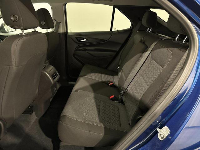 Photo of 2022 Blue Glow Metallic Chevrolet Equinox