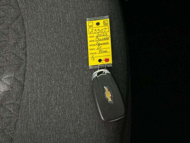 Photo of 2022 Blue Glow Metallic Chevrolet Equinox