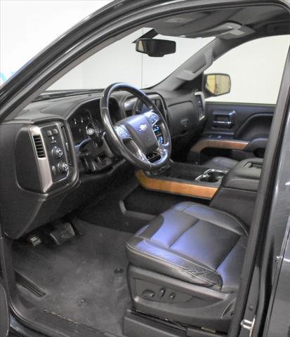 Photo of 2018 Graphite Metallic Chevrolet Silverado 1500