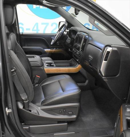 Photo of 2018 Graphite Metallic Chevrolet Silverado 1500