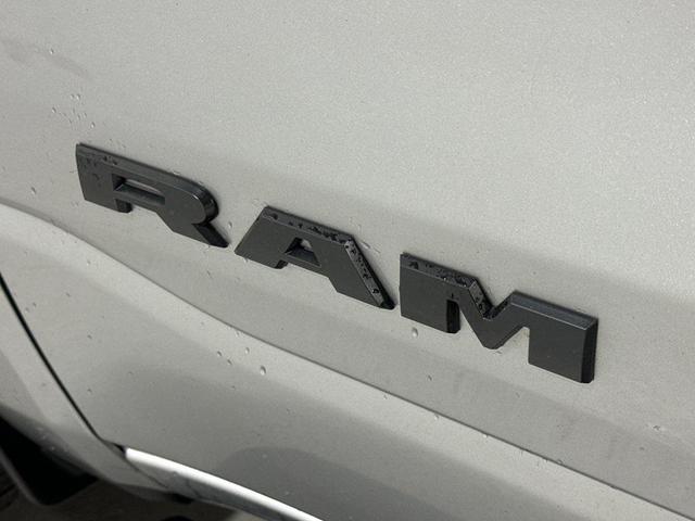 Photo of 2019 Billet Silver Metallic Clearcoat RAM 1500