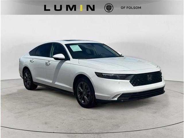 Photo of 2024 Platinum White Pearl Honda Accord Hybrid