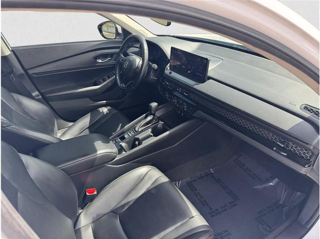 Photo of 2024 Platinum White Pearl Honda Accord Hybrid