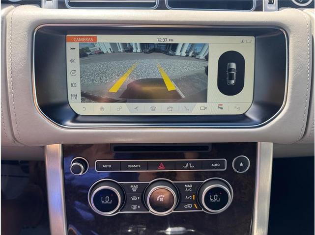 Photo of 2017 Silver Land Rover Range Rover