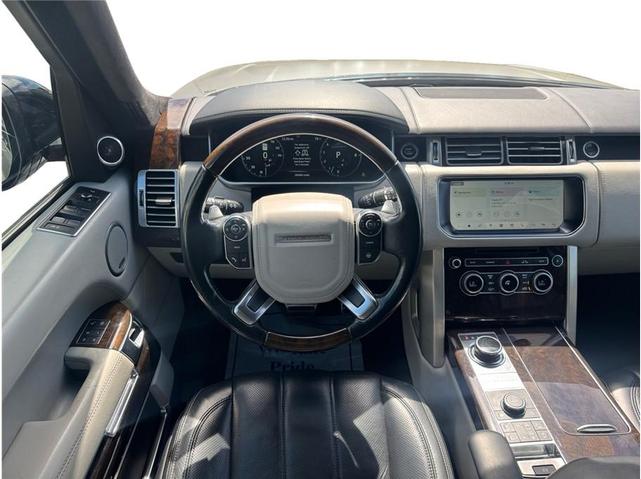 Photo of 2017 Silver Land Rover Range Rover