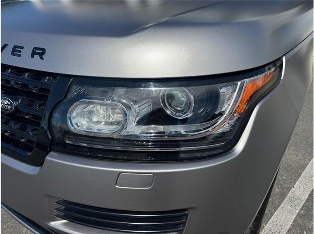 Photo of 2017 Silver Land Rover Range Rover