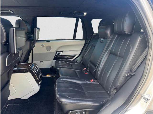 Photo of 2017 Silver Land Rover Range Rover