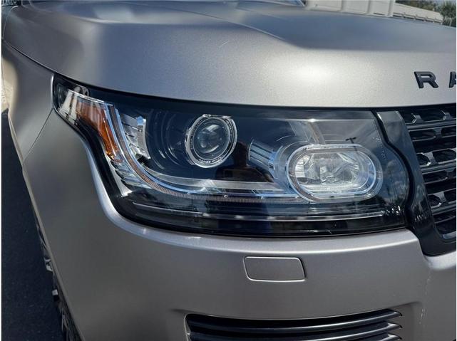 Photo of 2017 Silver Land Rover Range Rover