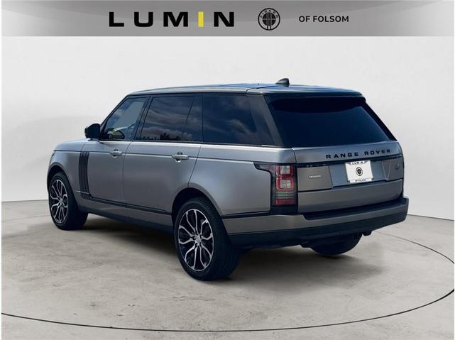 Photo of 2017 Silver Land Rover Range Rover