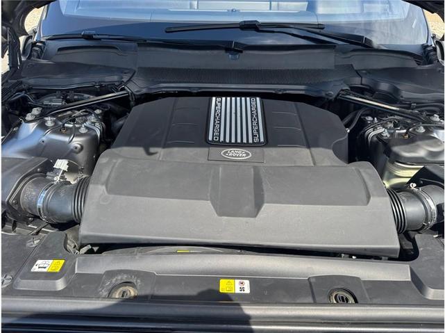 Photo of 2017 Silver Land Rover Range Rover