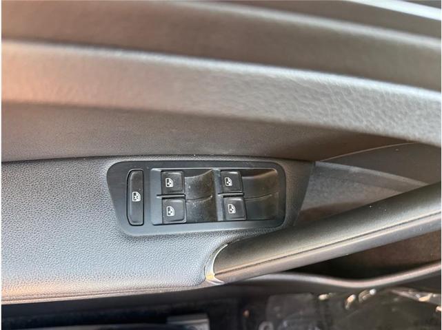 Photo of 2017 White Volkswagen e-Golf