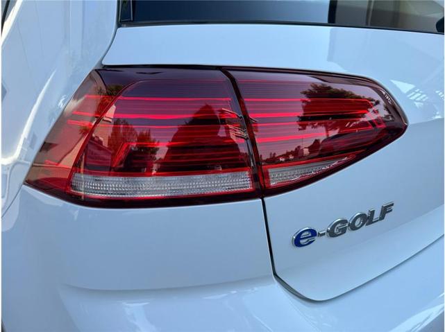 Photo of 2017 White Volkswagen e-Golf