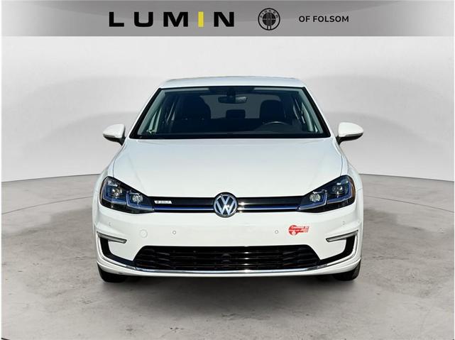 Photo of 2017 White Volkswagen e-Golf