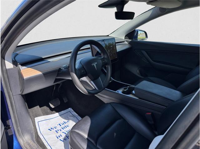 Photo of 2020 Deep Blue Metallic Tesla Model Y