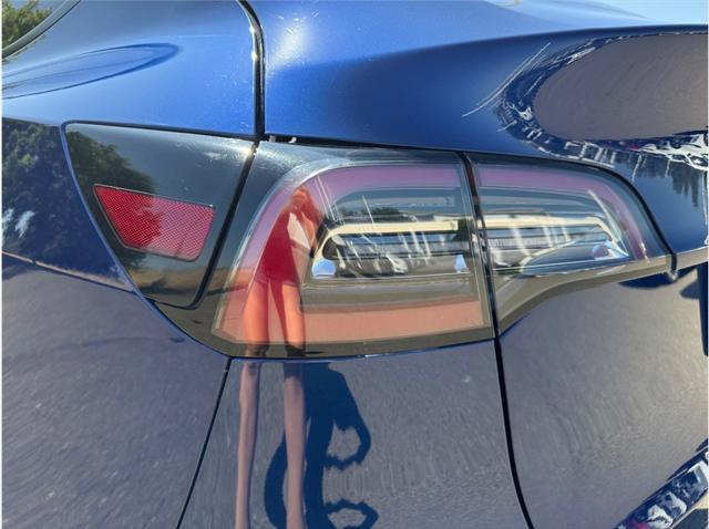 Photo of 2020 Deep Blue Metallic Tesla Model Y