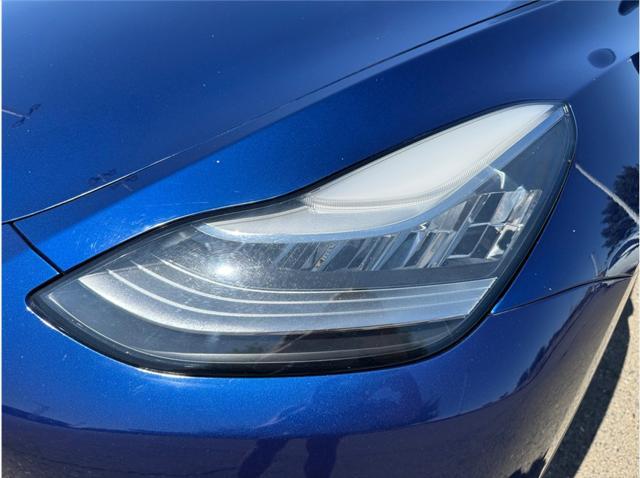 Photo of 2020 Deep Blue Metallic Tesla Model Y