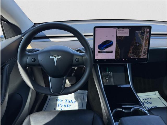 Photo of 2020 Deep Blue Metallic Tesla Model Y