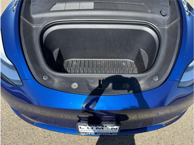 Photo of 2020 Deep Blue Metallic Tesla Model Y