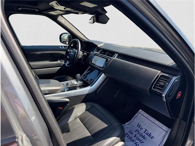 Photo of 2018 Gray Land Rover Range Rover Sport
