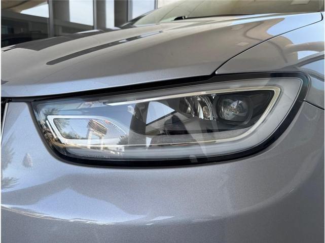 Photo of 2021 Billet Silver Metallic Clearcoat Chrysler Pacifica