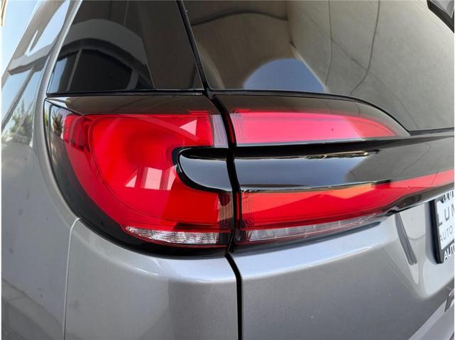 Photo of 2021 Billet Silver Metallic Clearcoat Chrysler Pacifica