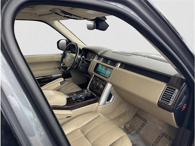 Photo of 2017 Gray Land Rover Range Rover