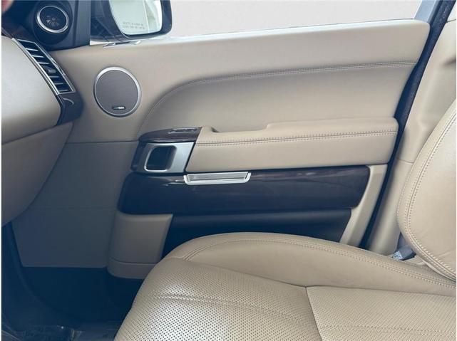 Photo of 2017 Gray Land Rover Range Rover
