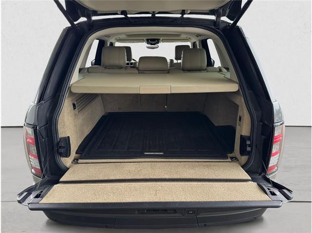 Photo of 2017 Gray Land Rover Range Rover