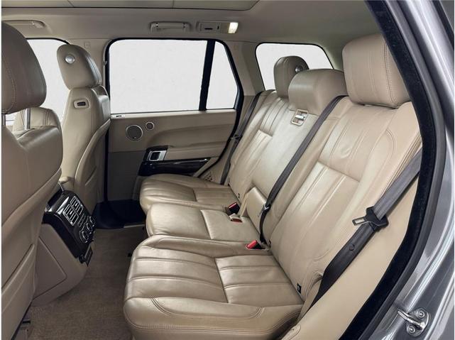Photo of 2017 Gray Land Rover Range Rover