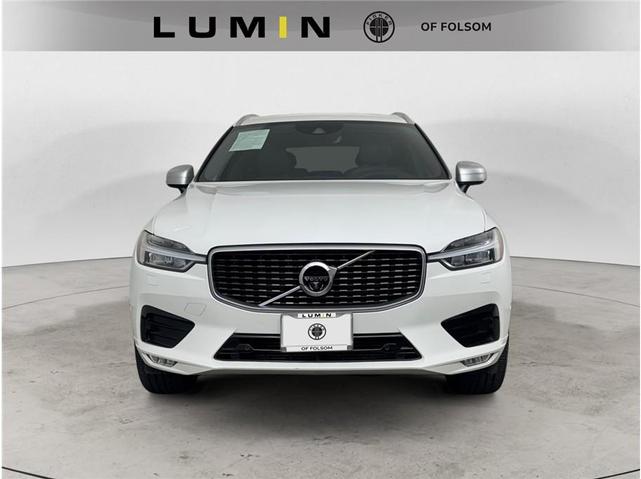 Photo of 2018 Crystal White Metallic Volvo XC60