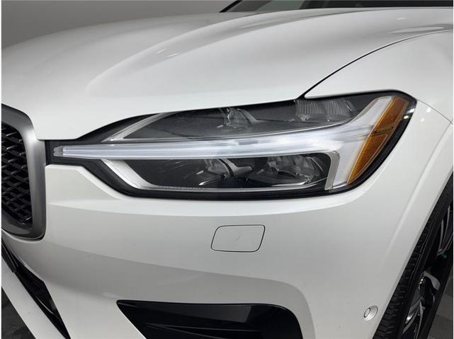 Photo of 2018 Crystal White Metallic Volvo XC60