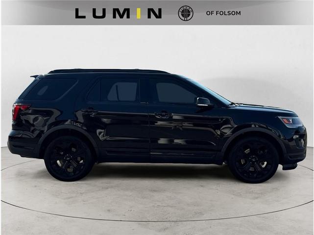 Photo of 2019 Agate Black Metallic Ford Explorer