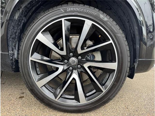 Photo of 2019 Onyx Black Metallic Volvo XC90
