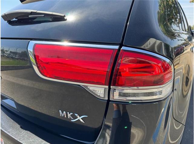 Photo of 2014 No Color Lincoln MKX