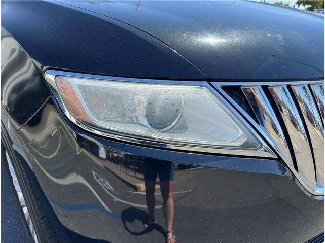 Photo of 2014 No Color Lincoln MKX