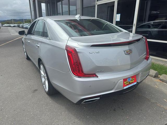Photo of 2018 Radiant Silver Metallic Cadillac XTS