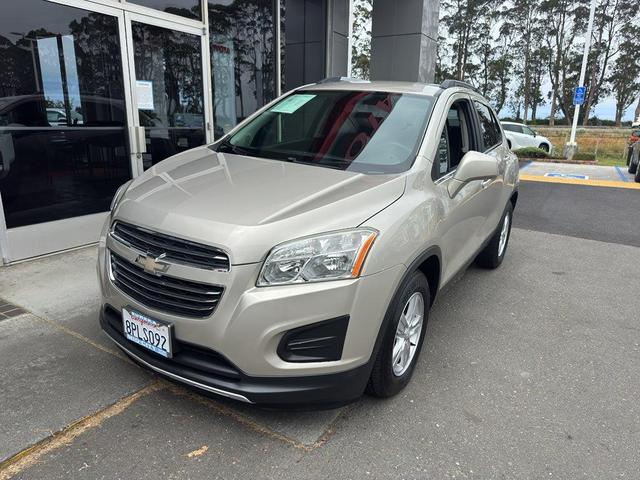 Photo of 2016 Champagne Silver Metallic Chevrolet Trax