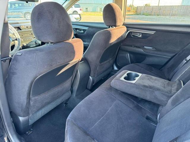 Photo of 2013 Super Black Nissan Altima