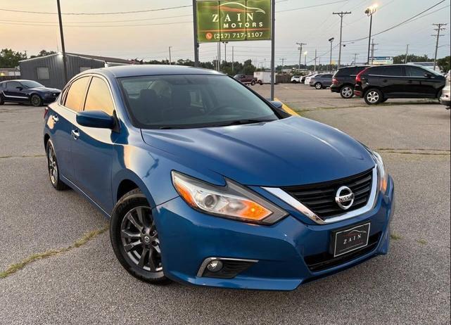 Photo of 2018 Storm Blue Nissan Altima