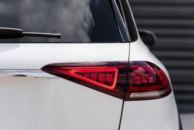 Photo of 2020 Polar White Mercedes-Benz GLE 350