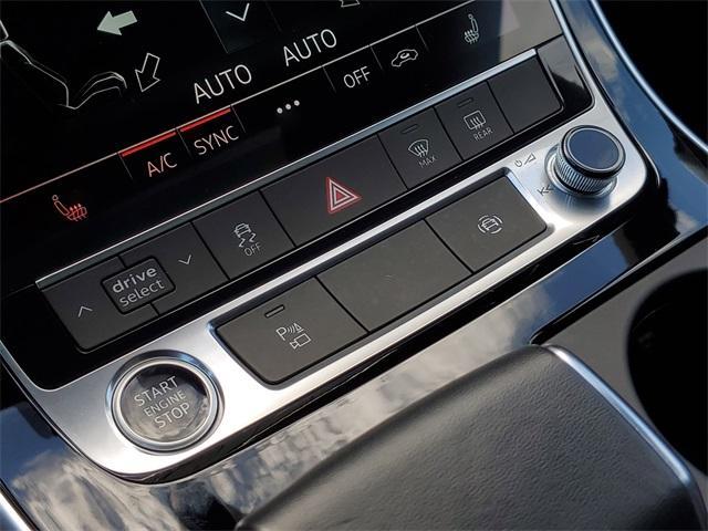 Photo of 2021 Carrara White Audi Q7