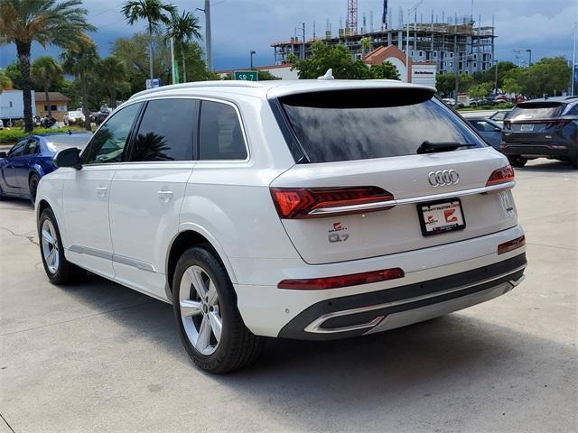 Photo of 2021 Carrara White Audi Q7