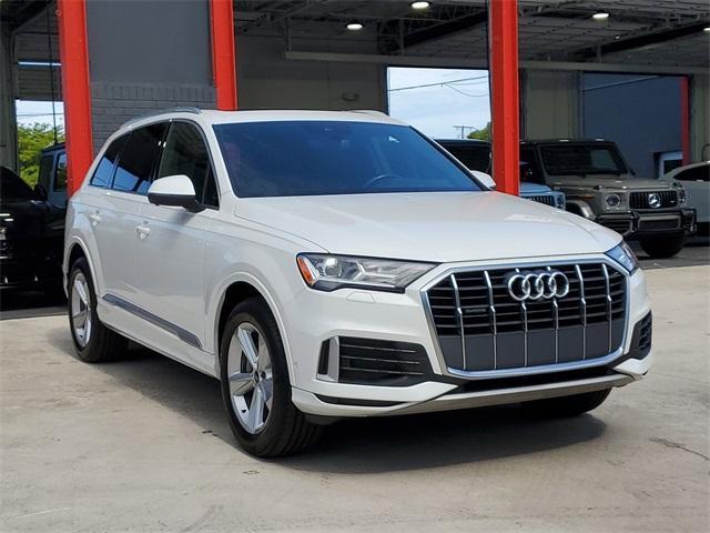 Photo of 2021 Carrara White Audi Q7
